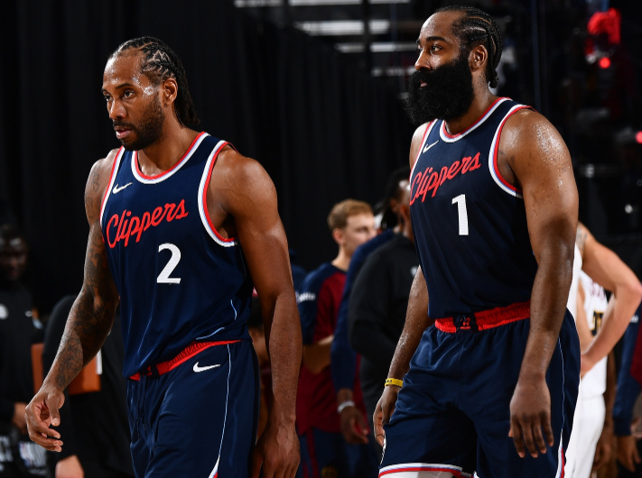 2射2传，安东尼染红后的4场比赛均参与进球（安东尼染红后连4场参与进球，贡献2球2助）