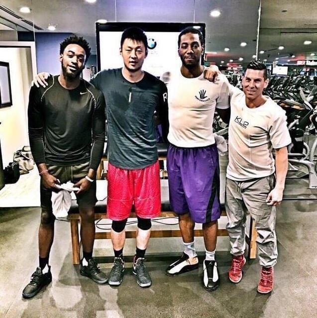 博主：内马尔膝伤手术将由曾效力海港的爱德华多医生主刀（博主称内马尔膝部手术将由前海港队医爱德华多主刀）